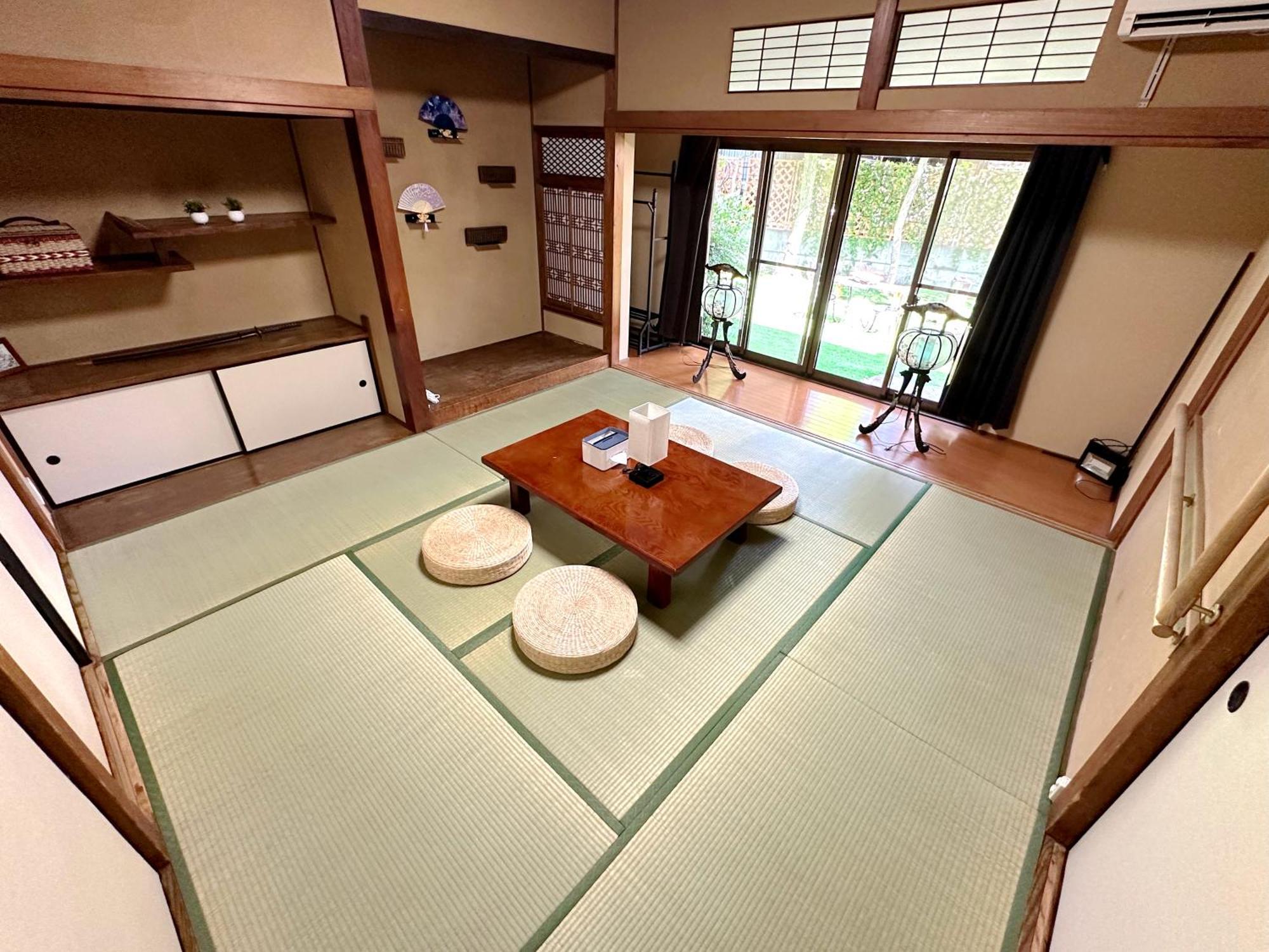 Family Or Business Travel 20 Percent Off丨200 Sqm 丨 14 Min To Shinjuku 丨century-Old Japanese Garden 丨3 Parking Spaces丨4 Bedrooms 東京都 外观 照片